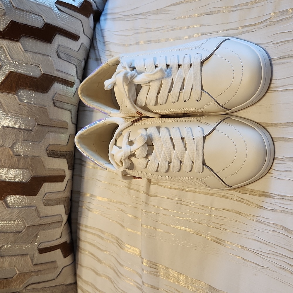 Dolce Vita White Size 10 Sneakers